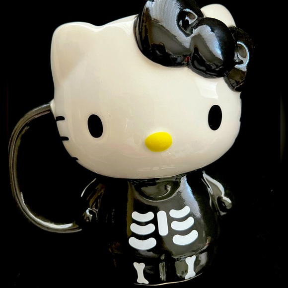 Super Cute Hello Kitty Skeleton Mug - Picture 3 of 3